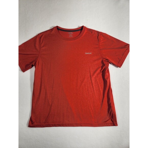 Reebok Men's Play Dry Solid Red Medium T-shirt Activewear Breathable - Picture 1 of 6